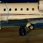Ușă a unui avion privat s-a desprins în timpul zborului între Abuja și Lagos; aeronava a aterizat în siguranță