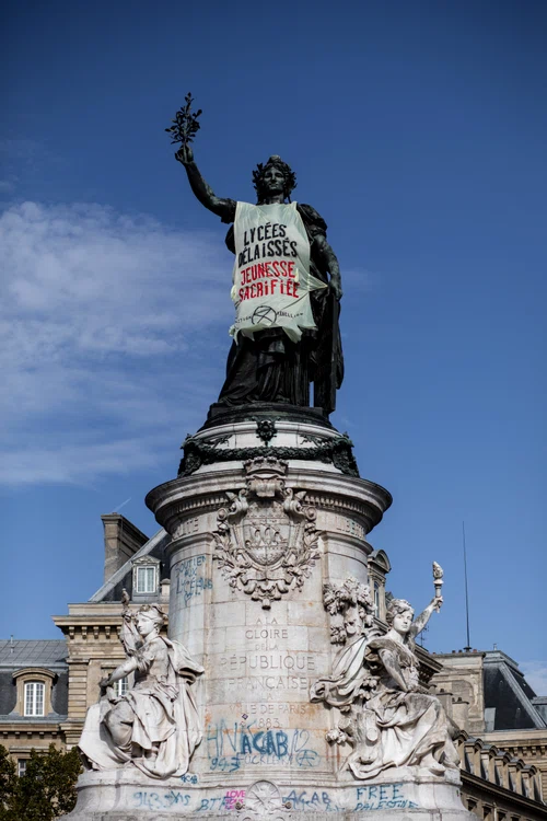 Revolta tinerilor din Franța: licee și universități blocate, revendicări pentru un sistem mai echitabil