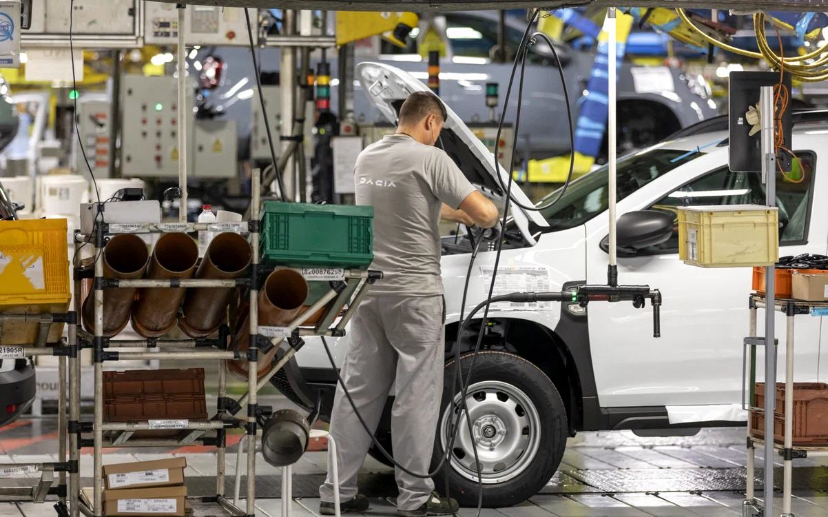 Directorul Dacia: costurile cu energia subminează competitivitatea — în Maroc preţurile sunt sub jumătate faţă de România