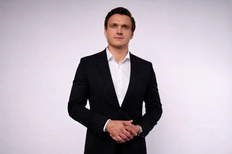 Dawid Manicki, Paralela45: Parteneriatul cu Enter Air asigură același standard pentru turiștii români ca în grupul Rainbow