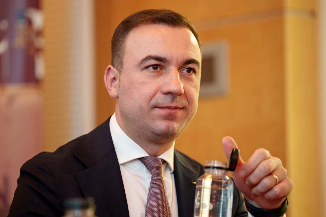 Bogdan Ivan propune interzicerea accesului la rețelele sociale pentru copiii sub 14 ani după atacul de la Bistrița