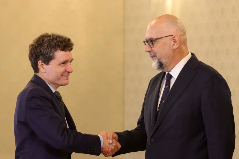 Kelemen Hunor despre Nicușor Dan: „Nu poți să-l bănuiești de răutate”, spune că președintele trebuie să reziste presiunilor