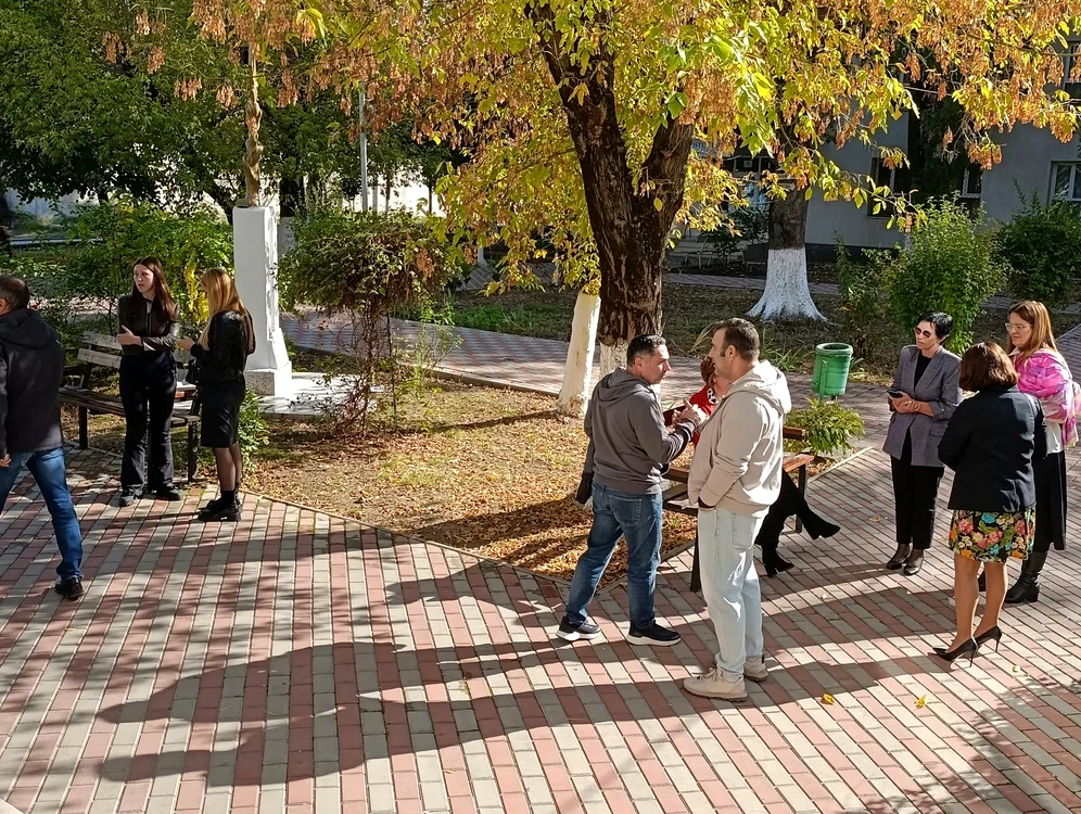 Aproape toți candidații la șefia școlilor au promovat proba scrisă; subiectele au fost considerate mult mai ușoare