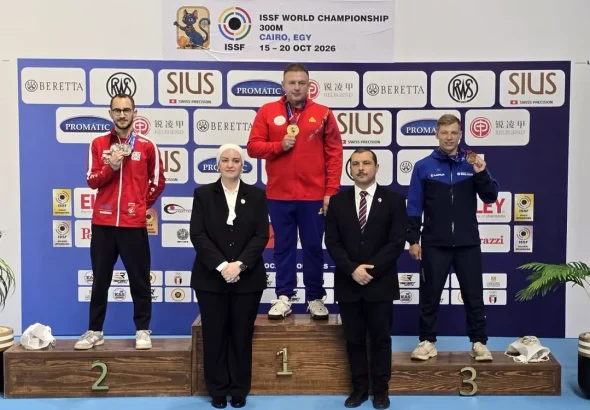 Peter Sidi, campion mondial pentru România la pușcă 300 m la Cairo