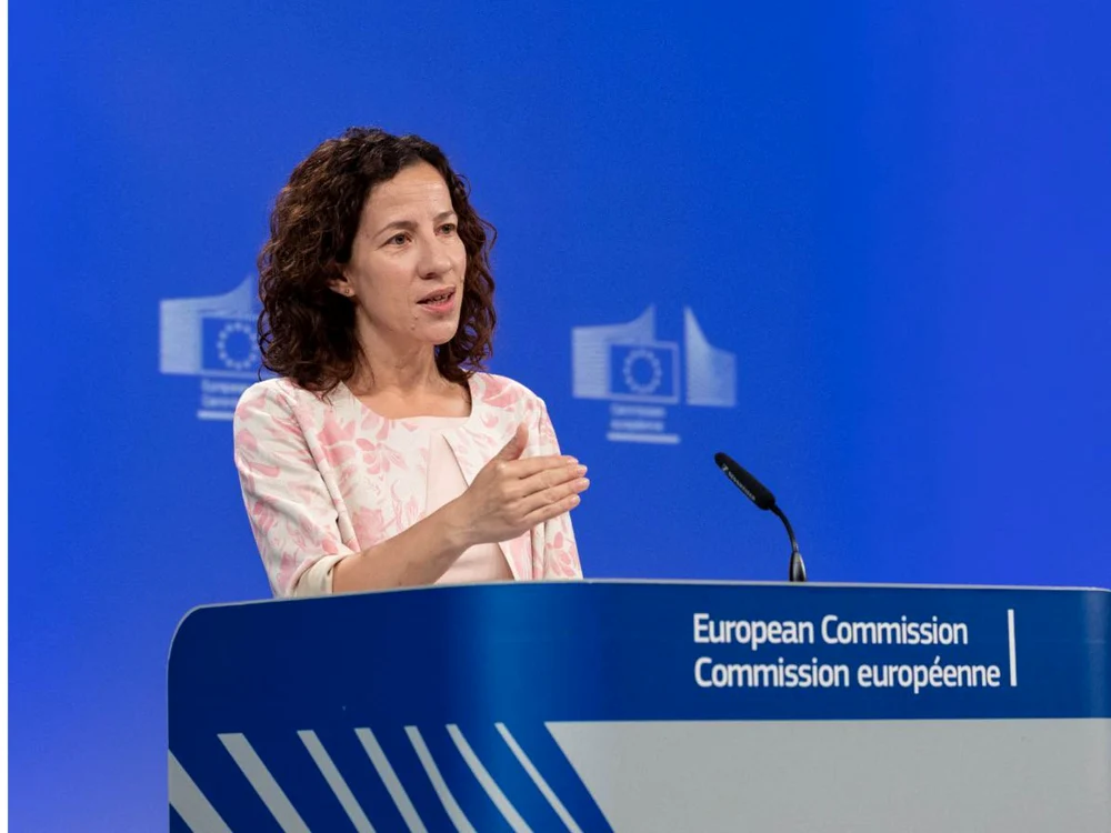 Roxana Mînzatu: AI poate înlocui locuri de muncă în Europa, autoritățile trebuie să pregătească forța de muncă