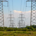 Transelectrica pregătește două magistrale de 400 kV care vor consolida rețeaua din nordul României și legătura cu Moldova