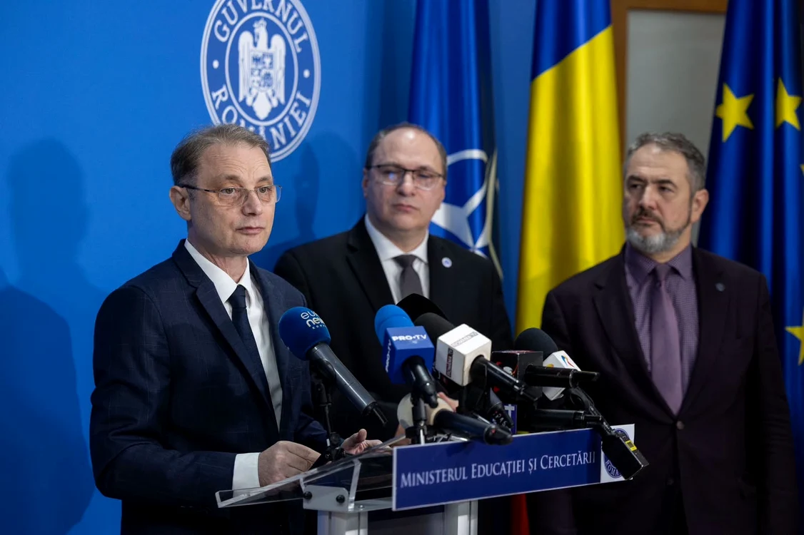Premierul Luca Niculescu convoacă o şedinţă la Victoria pe tema siguranţei în şcoli, după atacurile din Bistriţa şi Piteşti