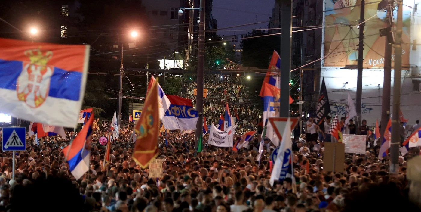 Alegeri decisive în Serbia pe 25 octombrie: studenții amenință dominația lui Aleksandar Vučić