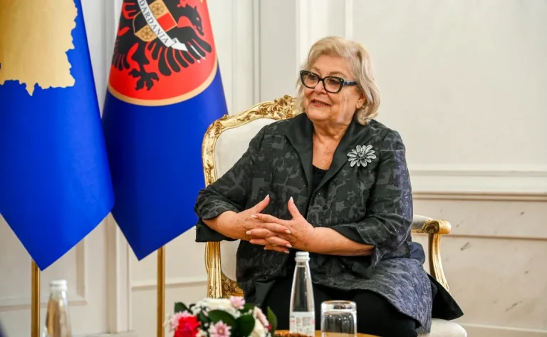 Schimbări politice în Balcani: femei, minorități și avataruri AI în fruntea unor instituții