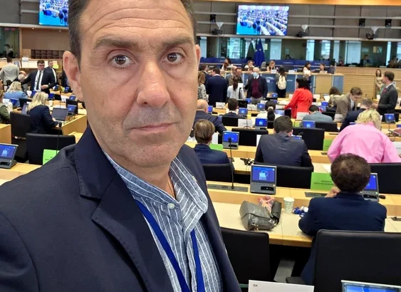 Un fost general care tulbură dreapta italiană: Roberto Vannacci, rivalul din tabăra lui Giorgia Meloni