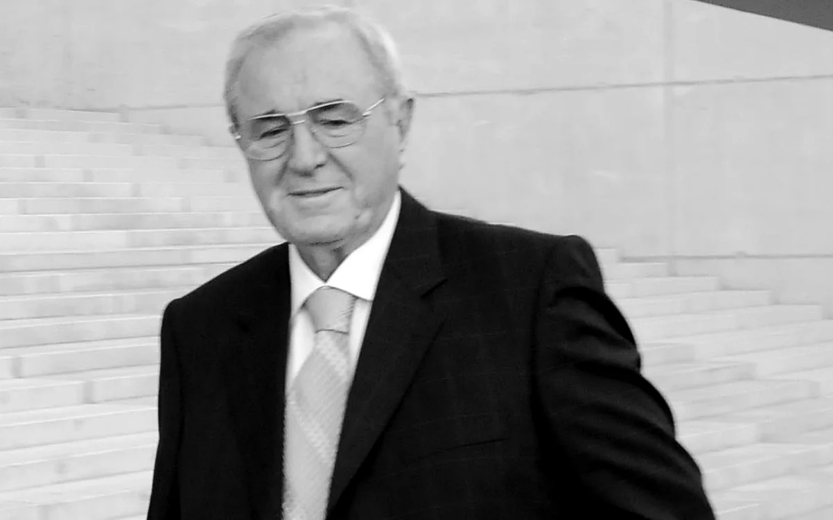 A încetat din viață Viorel Păunescu, fost președinte al Steaua și al FR Natație