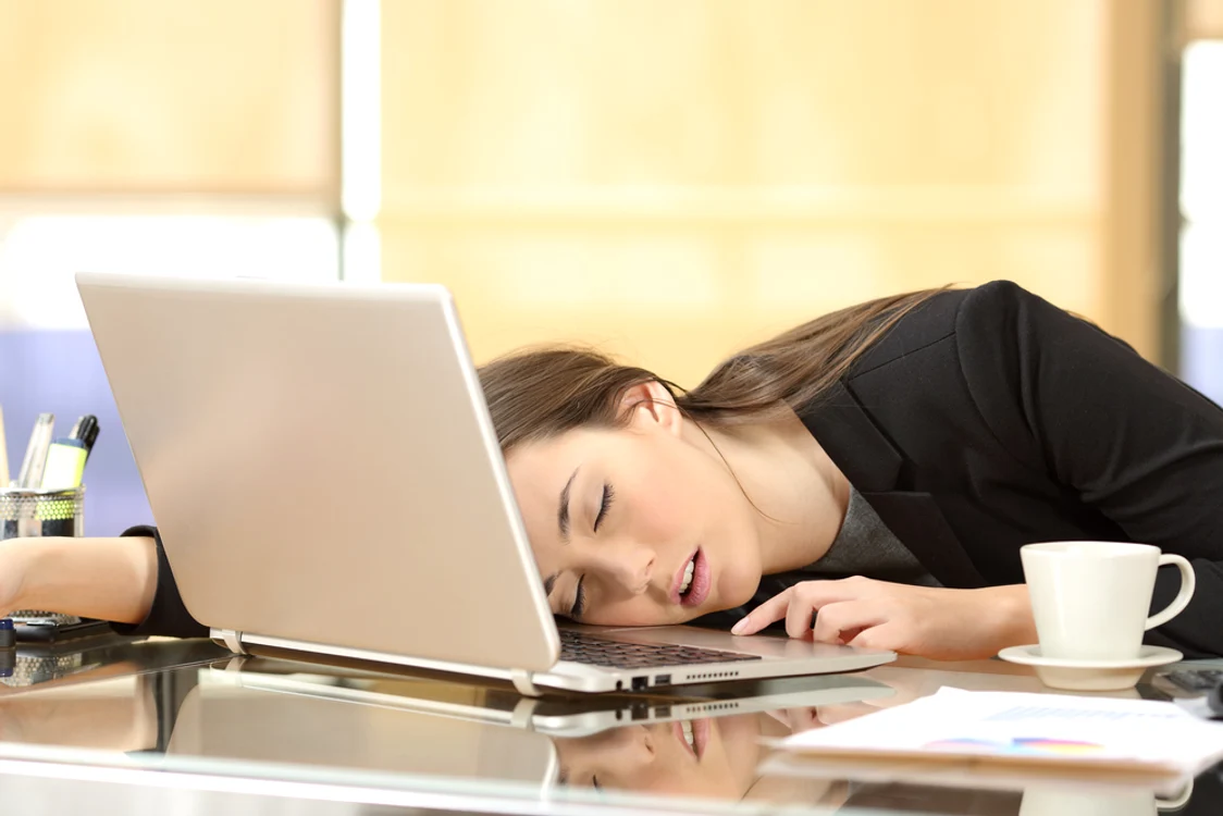 Deficitul de fier: simptome subtile care pot trece neobservate ani de zile