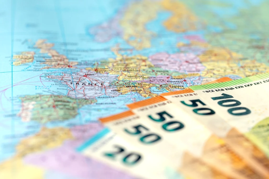 Salariul minim în Europa în 2026: cât câștigă românii față de Vest