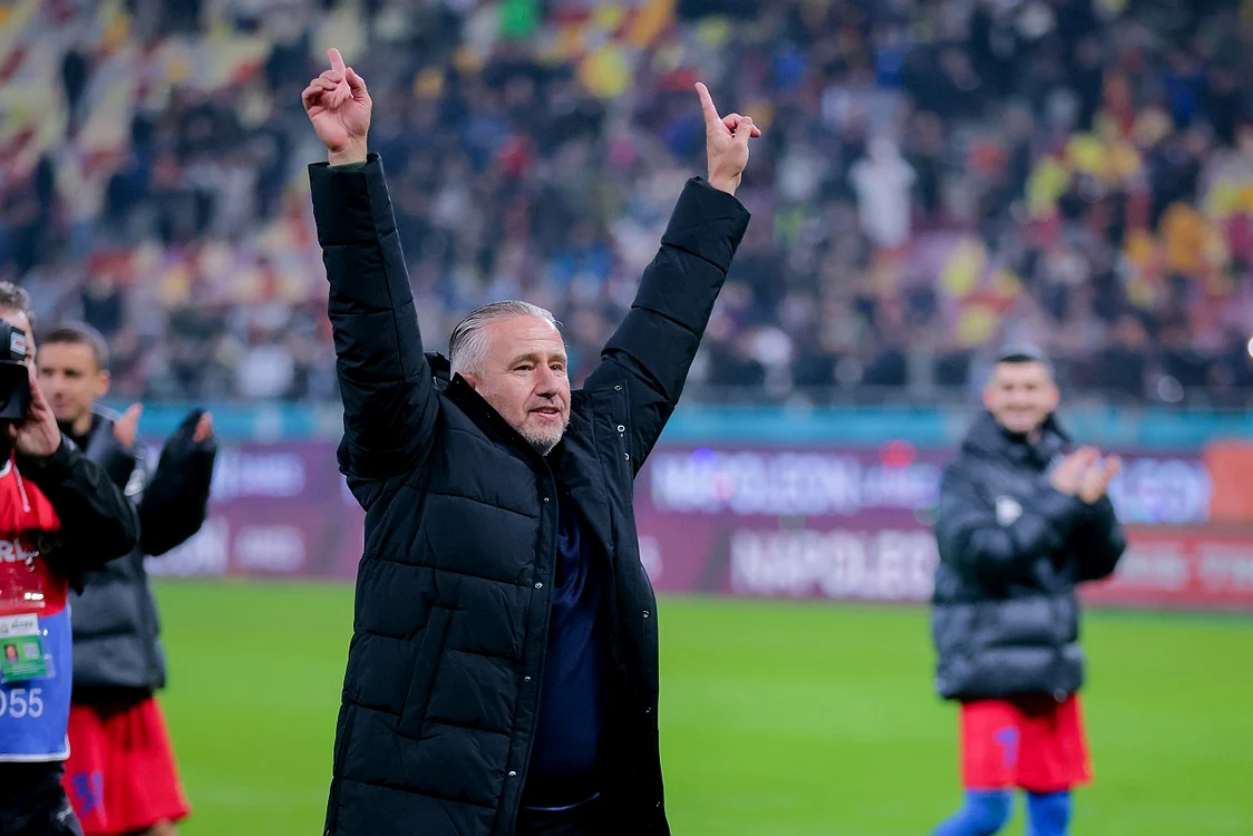 FCSB învinge Rapid cu 4-1: Reghecampf laude pentru grup, Pancu critică lipsa de agresivitate