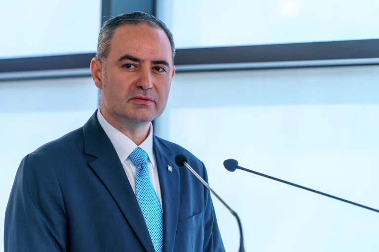 Nazare nu exclude majorări de taxe în 2027: decizia aparține Guvernului și Parlamentului