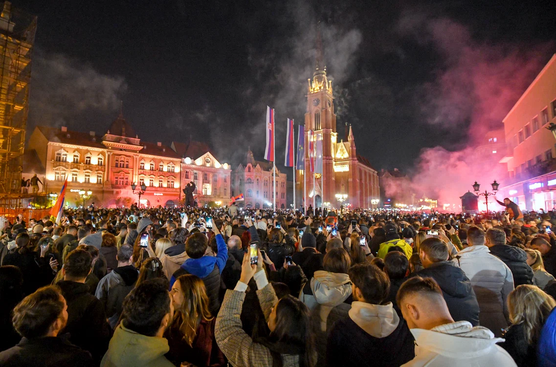 Mișcarea condusă de studenți a încheiat 14 ani de putere ai lui Aleksandar Vučić în Serbia