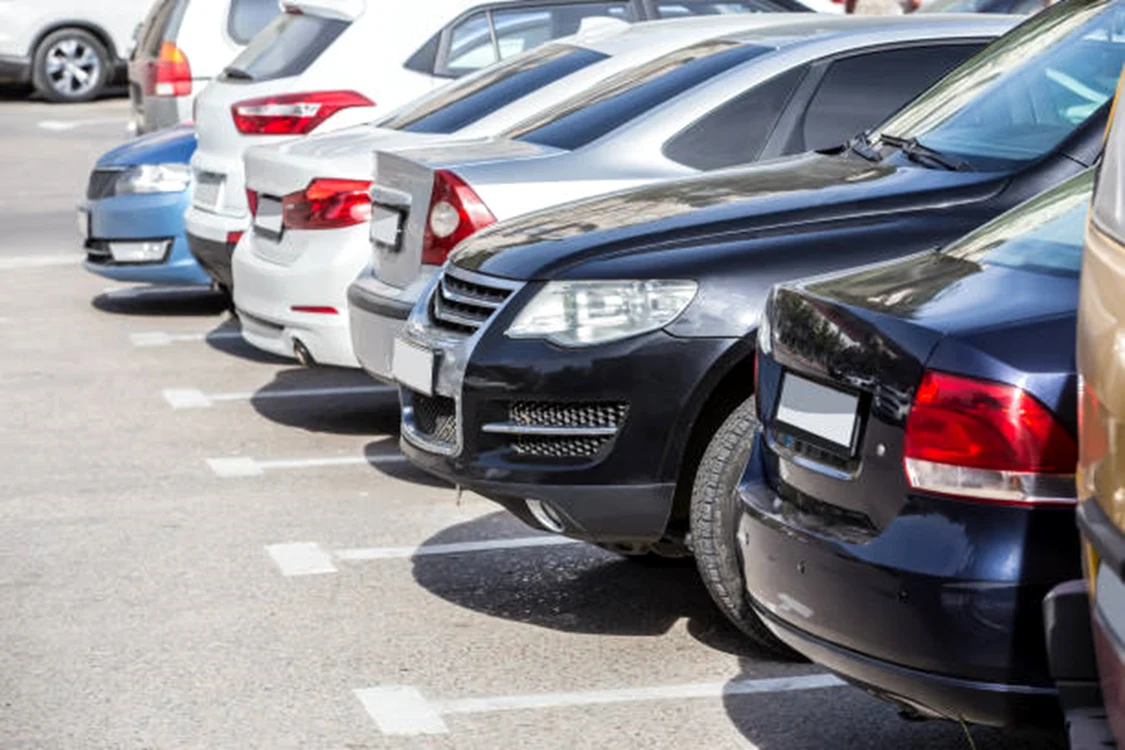 Propunere: scutire de impozit pentru un singur autoturism de persoană — impact estimat asupra bugetelor locale