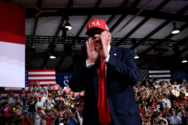 Trump spune că va accepta rezultatele alegerilor de la jumătatea mandatului, dar numai dacă sunt „corecte”
