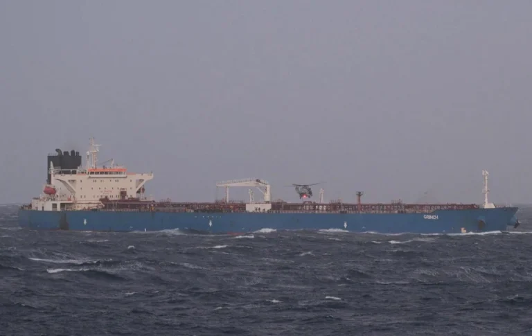 Un proces din Dubai expune rețeaua azeră din spatele exporturilor de motorină rusești ale Rosneft