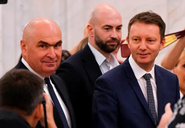 Bolojan: S&P confirmă direcția fiscală a României; Mureșan: „E naiv să crezi că PSD garantează stabilitatea”