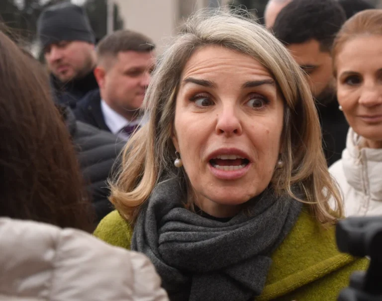 Cristela Georgescu denunță „abuzuri în avalanșă” după prelungirea arestului lui Călin Georgescu