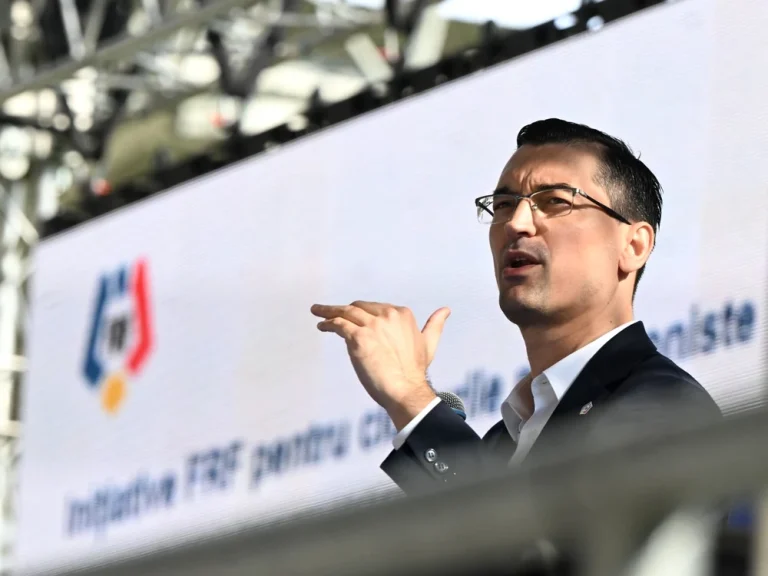 Răzvan Burleanu, printre numele luate în calcul ca eventual contracandidat pentru șefia FIFA