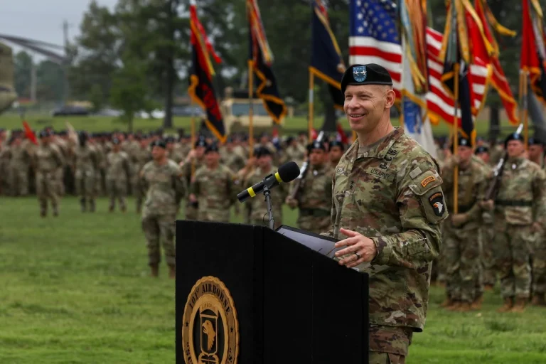The Atlantic: Principalul strateg militar al SUA, generalul Brett Sylvia, ar fi destituit