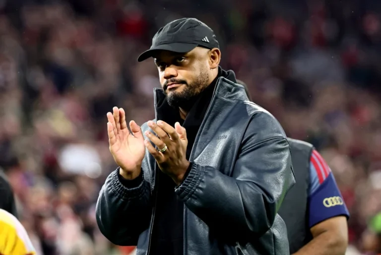 Vincent Kompany, externat după ce a fost diagnosticat cu meningită; își va continua recuperarea acasă