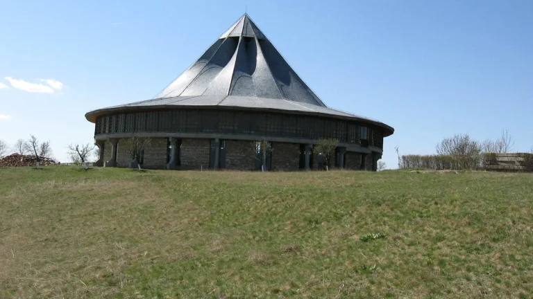 Primarii PSD critică planul Guvernului de comasare a comunelor; Cucuteni riscă să-și piardă denumirea