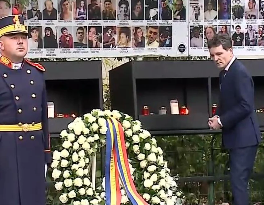 Nicușor Dan a depus o coroană la memorialul tragediei de la Colectiv