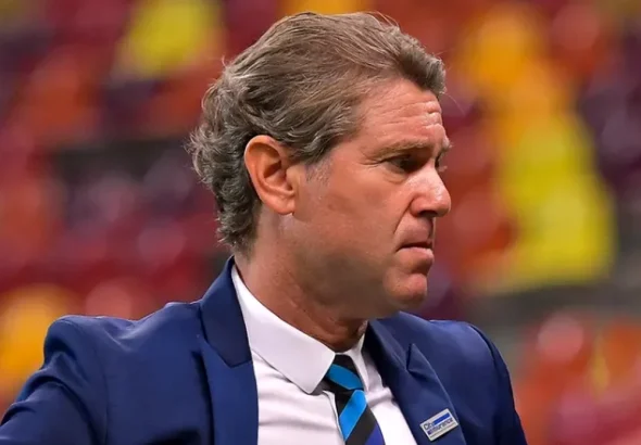 Florin Răducioiu, în discuții cu Dinamo pentru un rol operațional: ce salariu i se propune