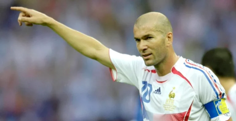 Tricoul pregătit pentru Zidane în finala CM 2006, scos la licitație după 20 de ani