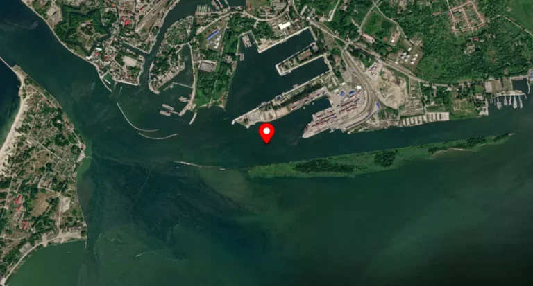 Convoi de nave cargo rusești sancționate se adună în portul Baltiisk, transporturi militare în pregătire