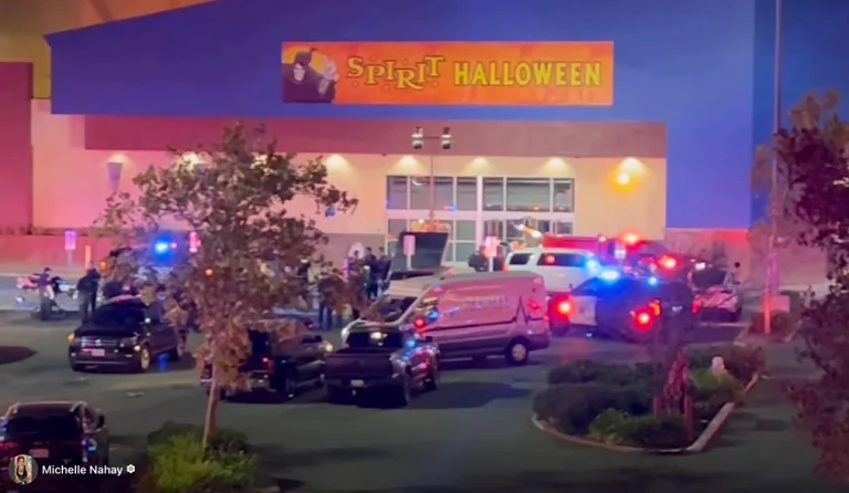 Atac armat într-un magazin Spirit Halloween din California: o persoană a murit, şase au fost rănite