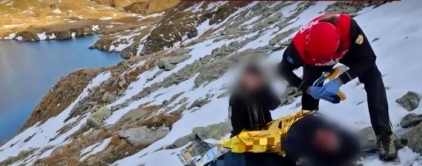 Tragedie în Munții Făgăraș: un bărbat de 66 de ani a murit după o căzătură de circa 200 m la Iezerul Caprei