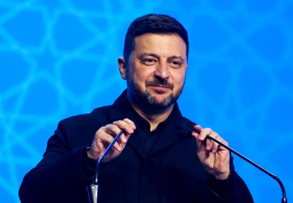 Zelenski anunță intensificarea loviturilor asupra rafinăriilor rusești ca răspuns la noua doctrină a Moscovei