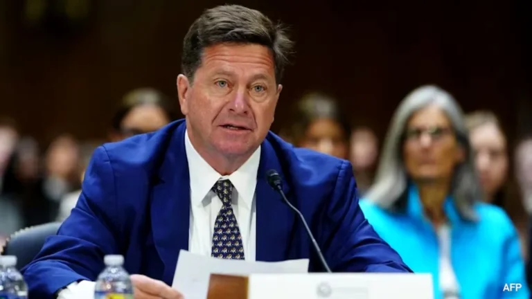 Casa Albă înfiinţează un grup de lucru pentru AI condus de Jay Clayton, numit de Donald Trump