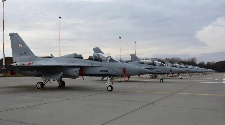 Polonia introduce în serviciul de alertă avioanele sud-coreene FA-50GF pentru întărirea apărării la est