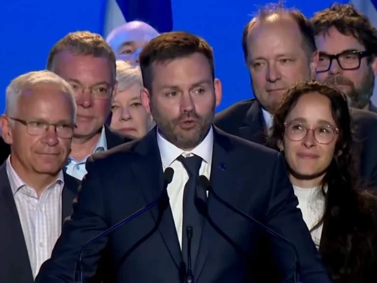 Partidul Québécois câştigă alegerile în Quebec şi promite un nou referendum pentru independenţă