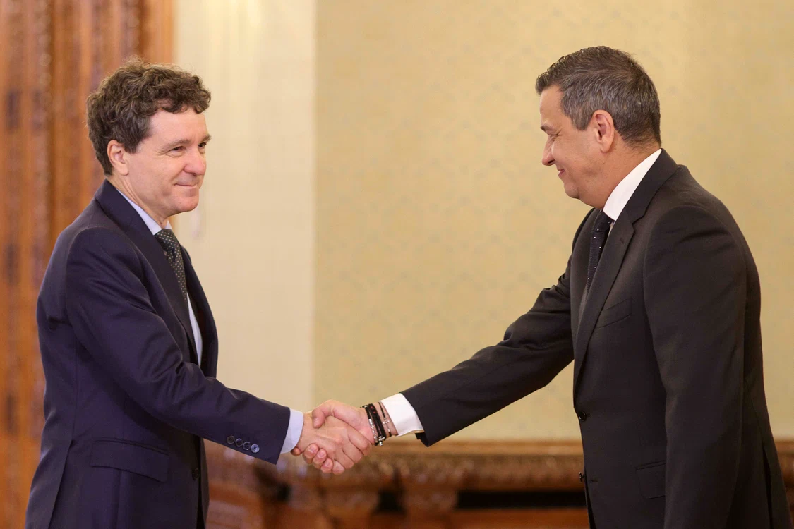 Un deputat PSD strânge semnături separat pentru suspendarea lui Nicușor Dan; doi social-democrați au semnat deja cu AUR