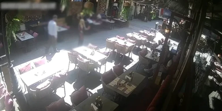 Percheziții la un club din Centrul Vechi după ce turiști străini au rămas fără bani