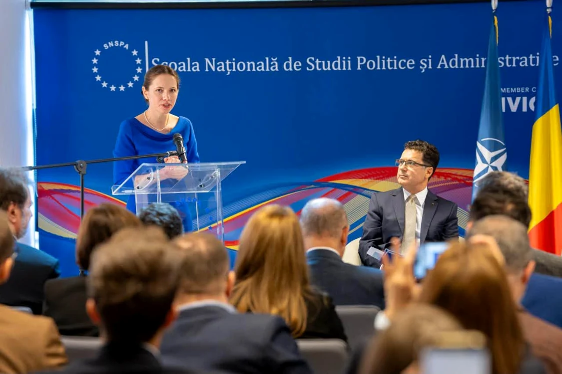 Mirabela Grădinaru la lansarea unui centru SNSPA pentru cercetarea adicțiilor în rândul tinerilor