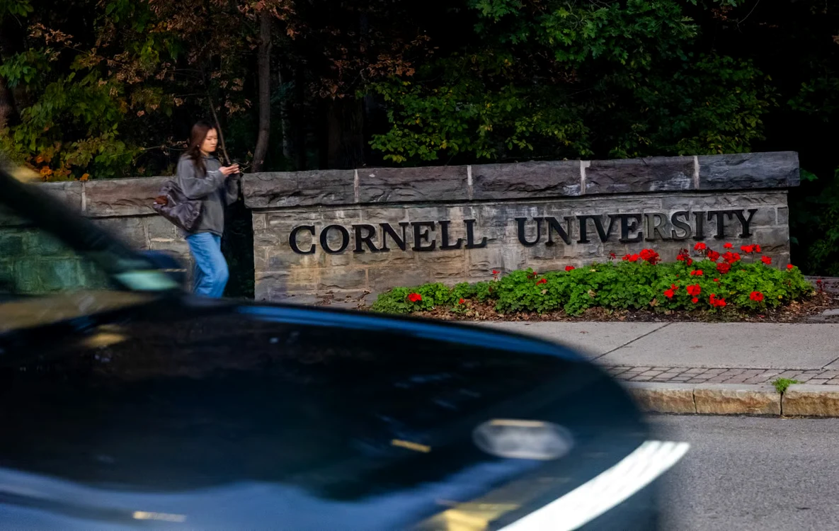 Cazul „Cornell 7” reaprinde discuţia: „băieţii sunt băieţi” şi limitele responsabilităţii