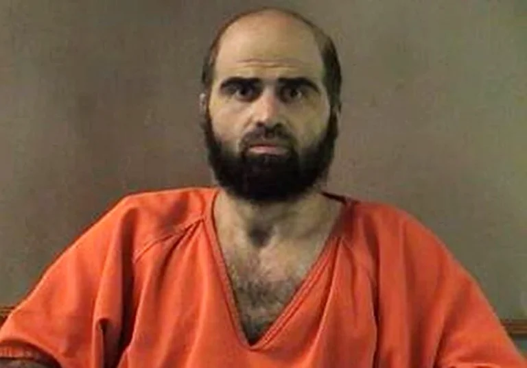 Pentagonul anunță transmiterea în direct a execuției fostului maior Nidal Hasan, condamnat pentru atacul de la Fort Hood