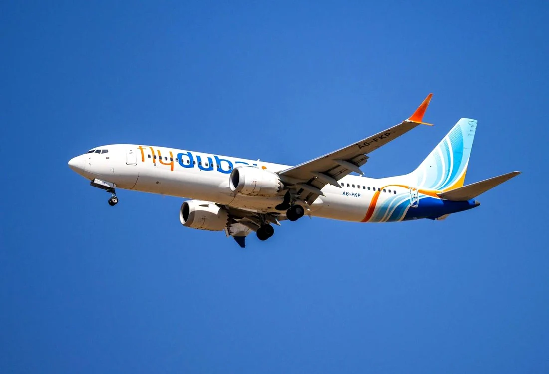 Pilot înjunghiat la bordul unui avion Flydubai Dubai–Tel Aviv. Aeronava a fost deviată și a aterizat în Arabia Saudită