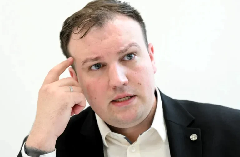 Mihail Zvinciuk, fondatorul canalului Rybar, reținut în Muntenegru împreună cu soția și colaboratorii săi