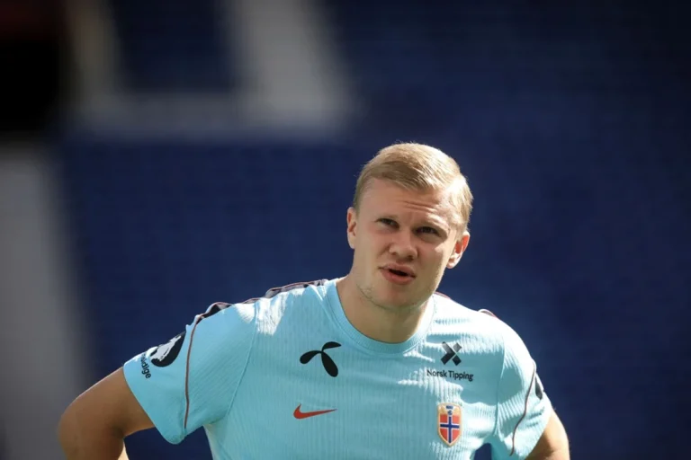 Erling Haaland şi-a schimbat tunsoarea: mai puţină atenţie pe stradă, dar multe reacţii online