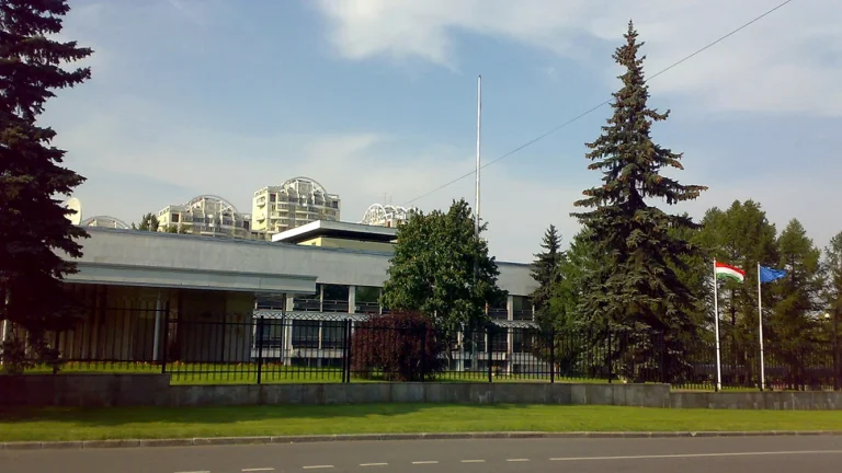 Rusia expulzează diplomați maghiari după ce Ungaria a alungat 10 diplomați ruși