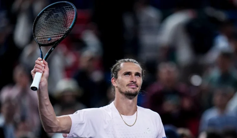Zverev, aproape de primul loc ATP după eliminarea lui Alcaraz la Shanghai