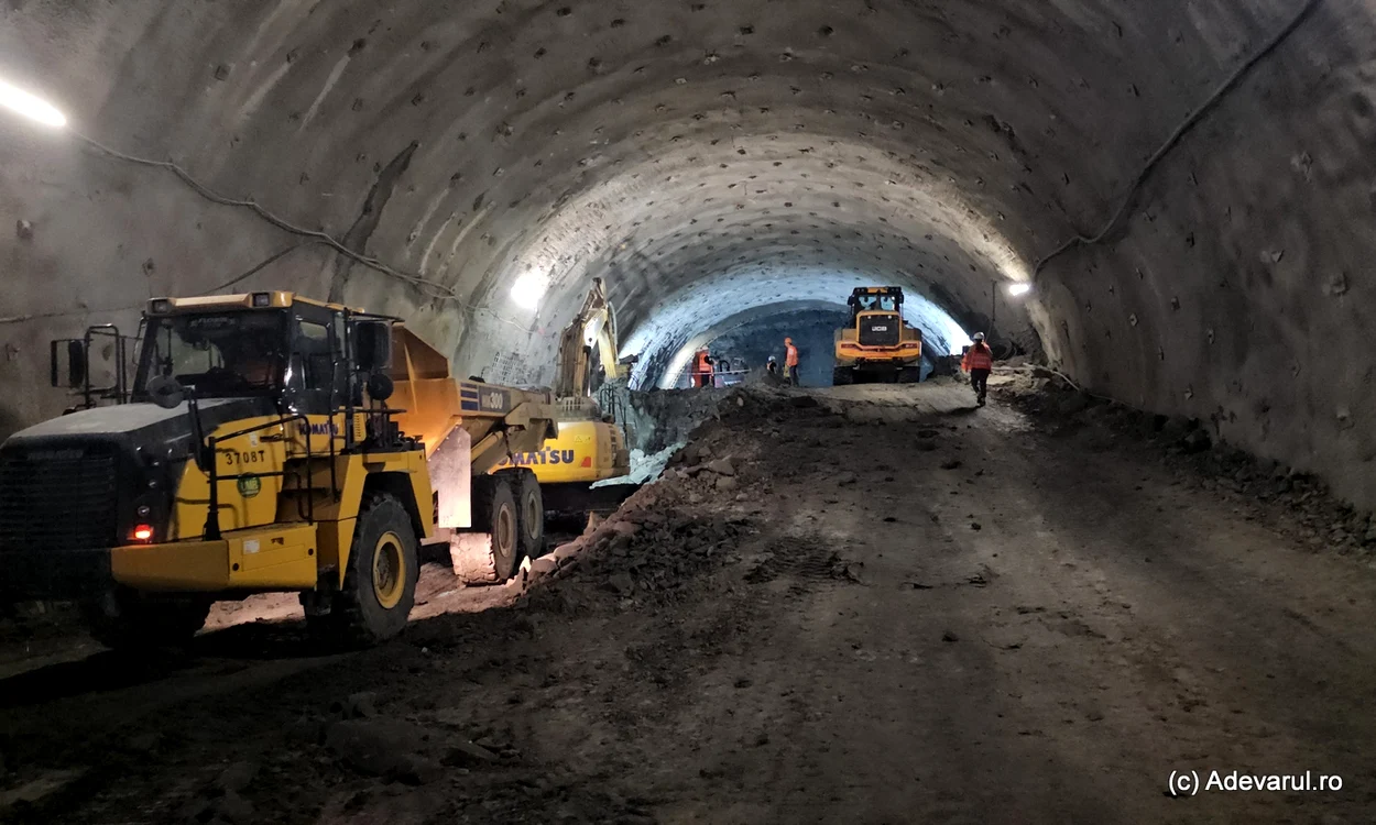 Peste 26 km de tuneluri planificate sau în construcție pe autostrăzile din România